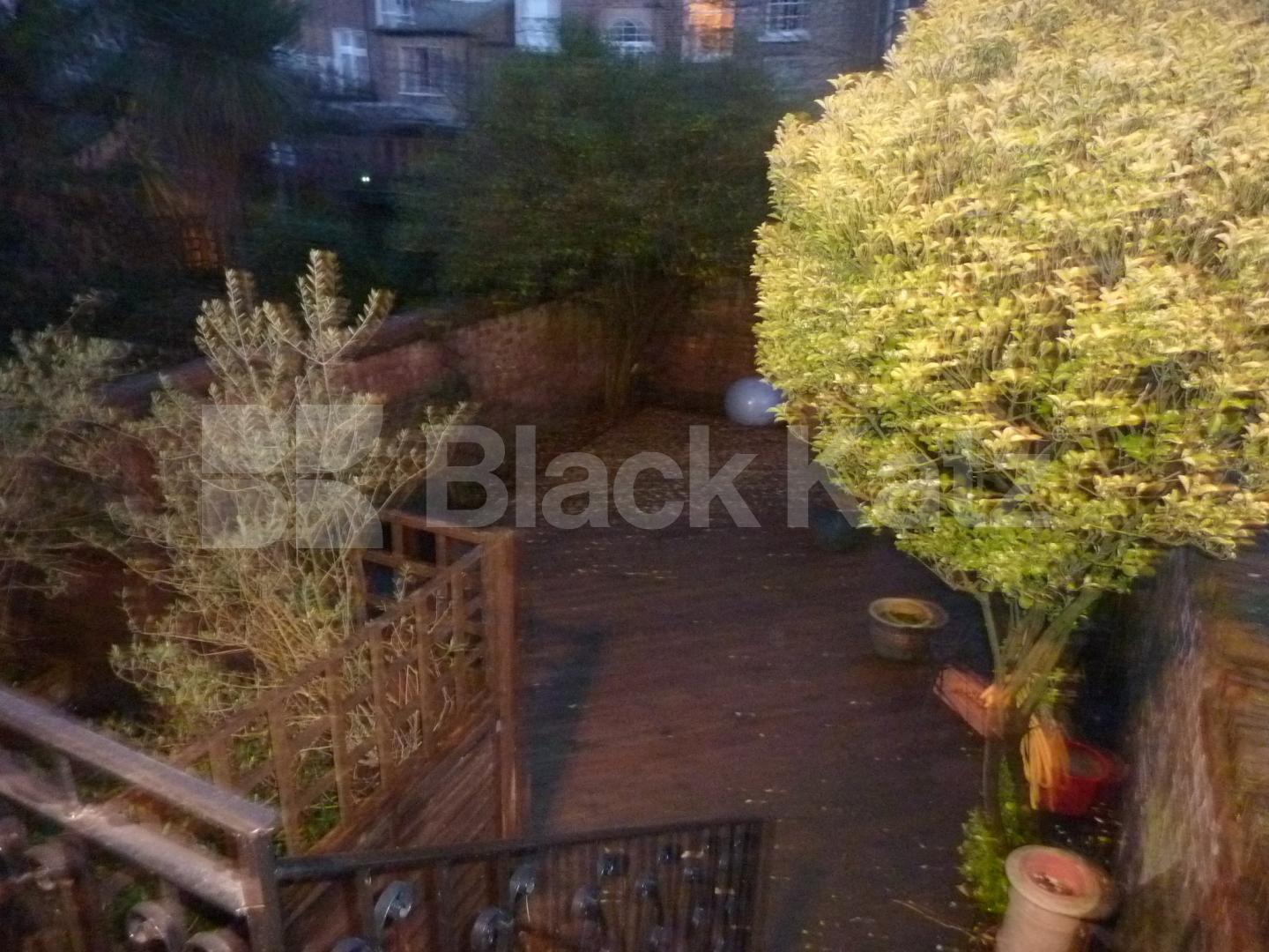 			2 Bedroom, 1 bath, 1 reception Flat			 Mornington Terrace, CAMDEN / REGENTS PARK